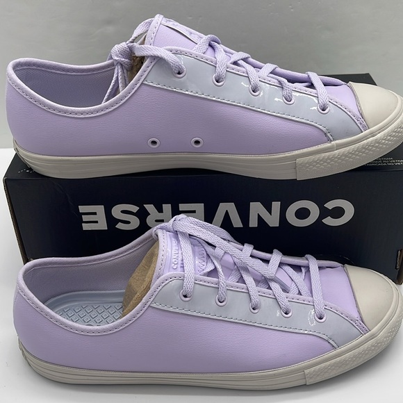 Converse WMNS A03066C CTAS DAINTY OX
VAPOR VIOLET/GHOSTED
Sneakers Chuck Taylor - Picture 2 of 16